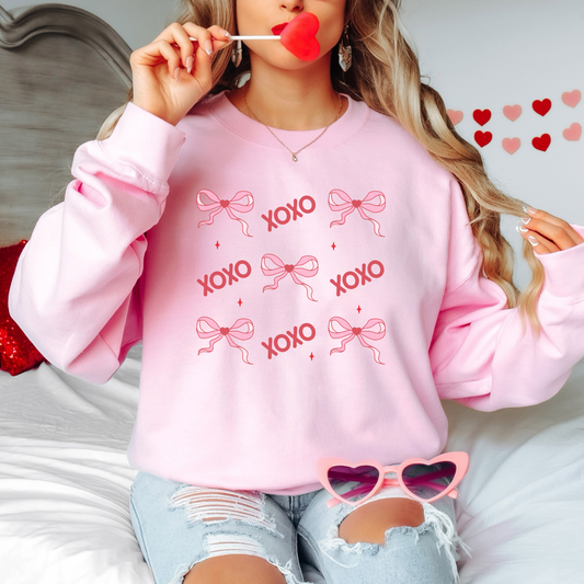 Bows Xs & Os Graphic Sweatshirt